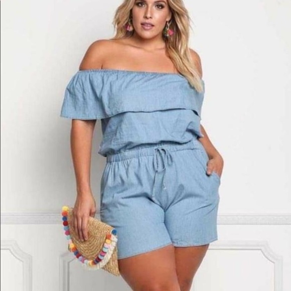 Plus size off shoulder romper - Picture 1 of 4